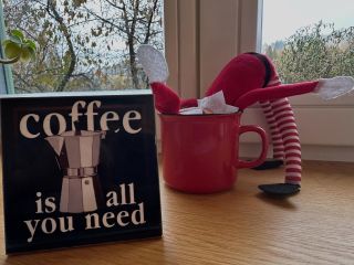 …já když zjistím, že do víkendu zbývá 5 dní. Aneb pondělí je tu v plné polní. 😤 ☕️Jak to máte s pondělím vy?